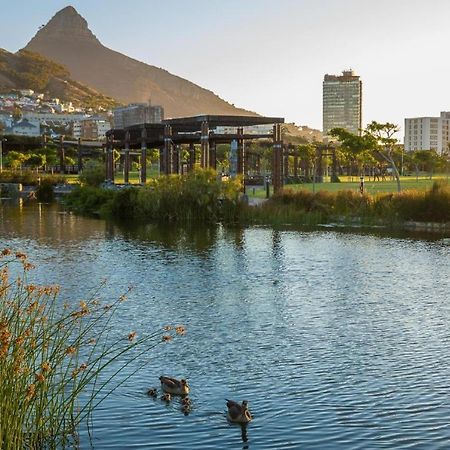 Luxury Apartment, Near V&A Waterfront And Cpt Stadium Cape Town Bagian luar foto