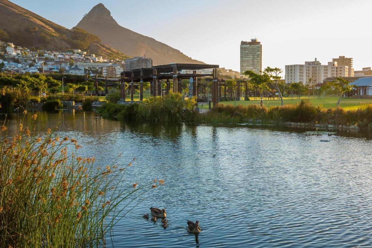 Luxury Apartment, Near V&A Waterfront And Cpt Stadium Cape Town Bagian luar foto
