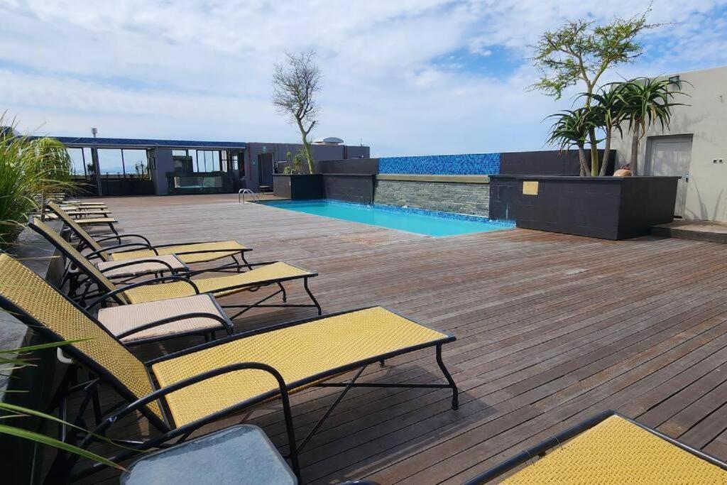 Luxury Apartment, Near V&A Waterfront And Cpt Stadium Cape Town Bagian luar foto